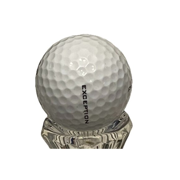 Disney Peter Pan Limited Edition Exception Pinnacle #3 White Golf Ball Collector - Picture 2 of 6
